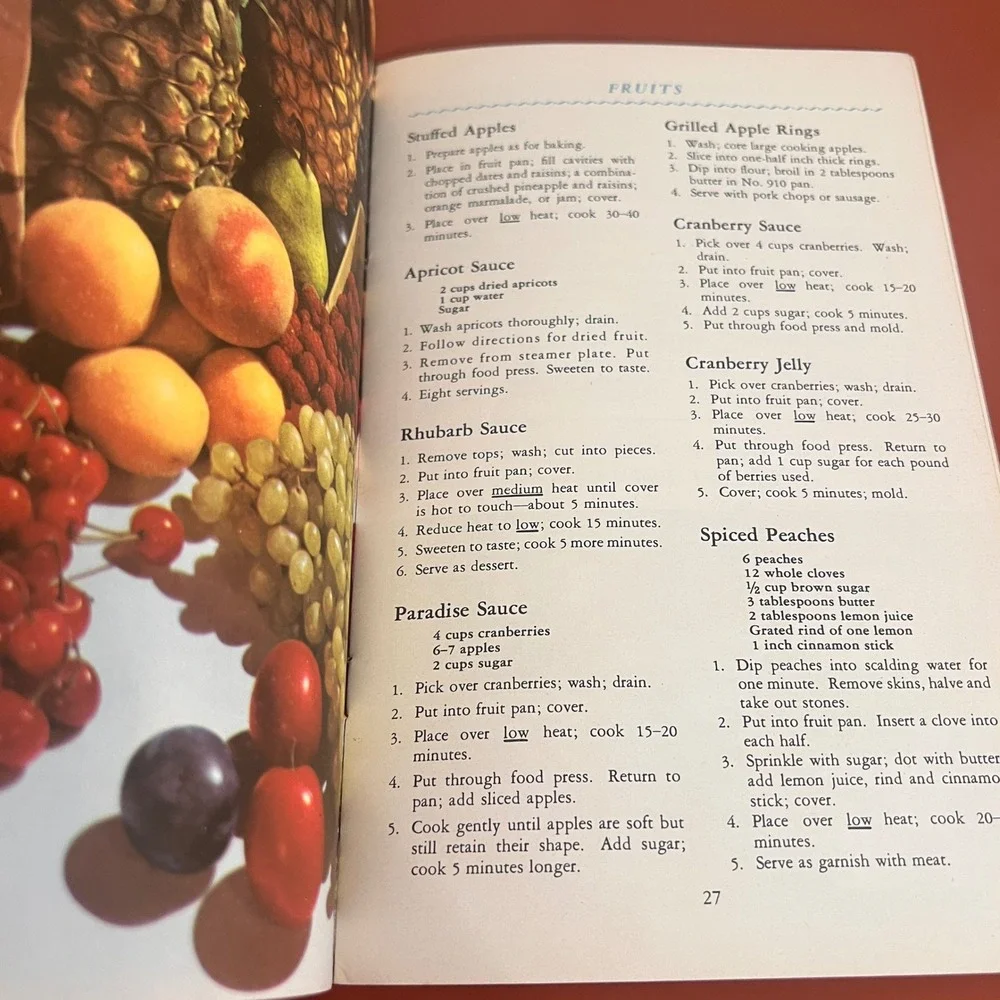 Vtg 1946 Wear-Ever New Method Cooking Instruction Book Aluminum Recipes 9th Ed